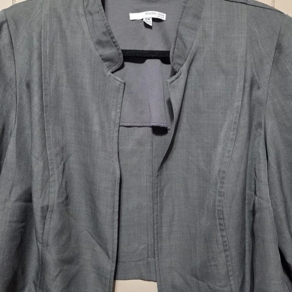 Studio One blazer - Picture 4 of 4